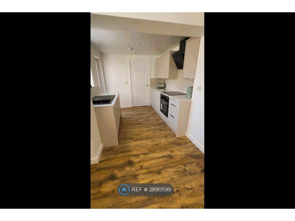 Property photo 2 of 8 Kitchen Diner