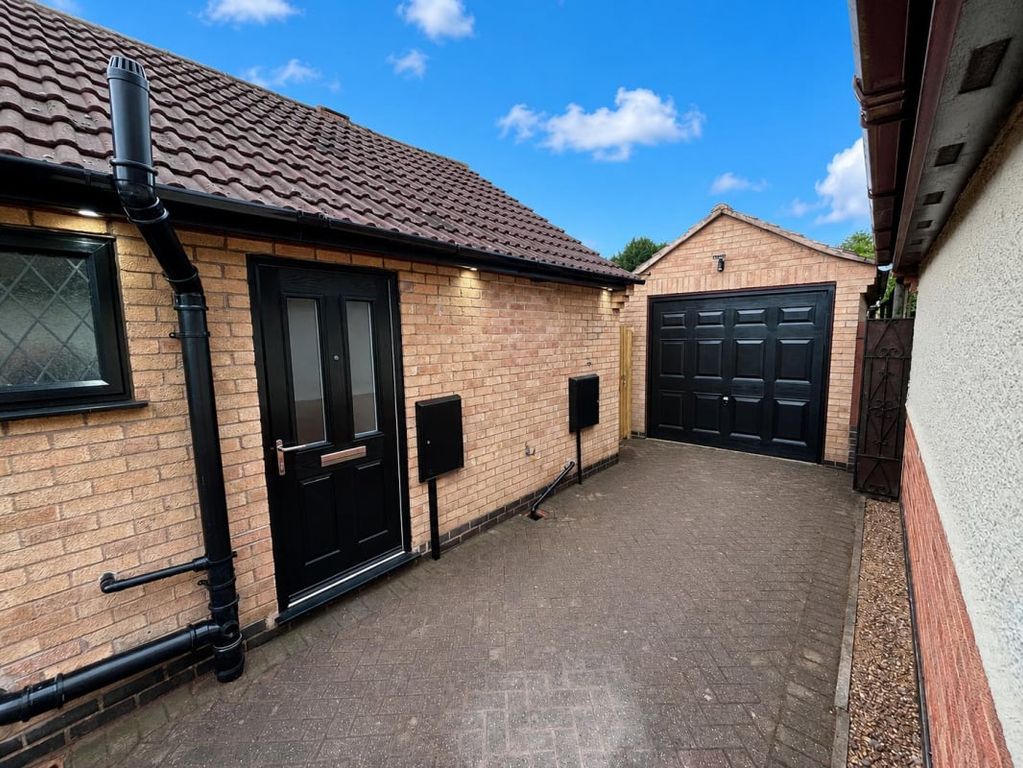 Property photo 3 of 23