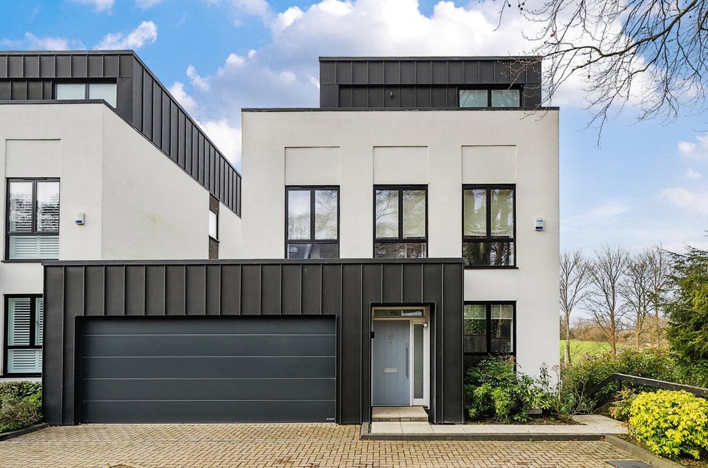 Property photo 1 of 19 Picture No. 21