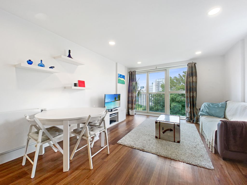 Property photo 2 of 10