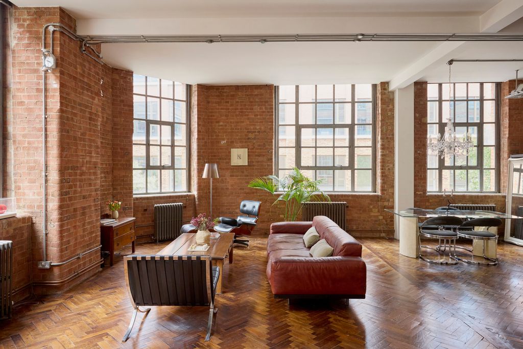 Property photo 1 of 20 286077 - The Modern House_The Factory_07.Jpg