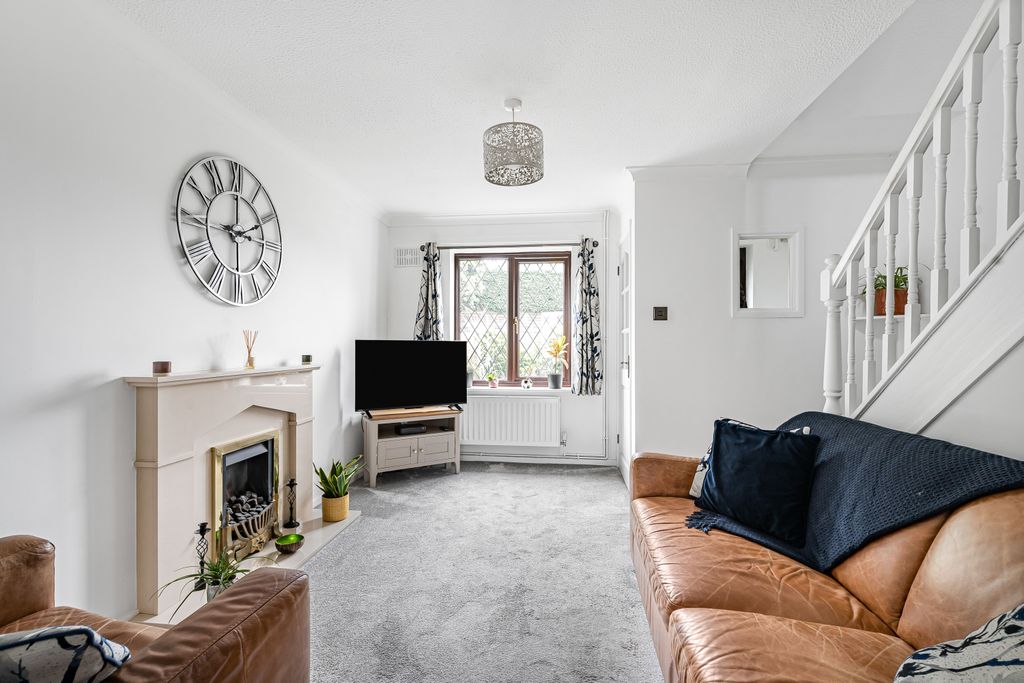 Property photo 2 of 16 9_90203