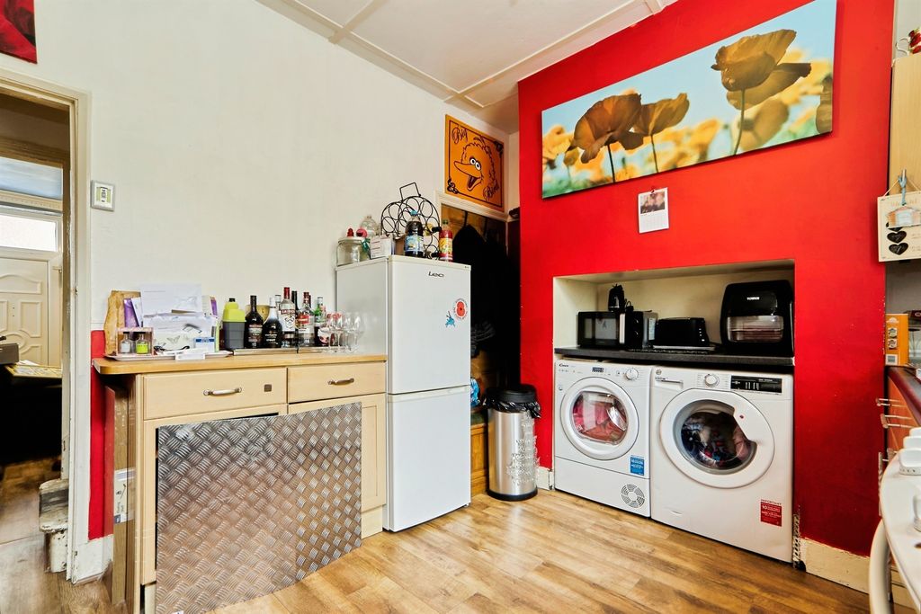 Property photo 3 of 15