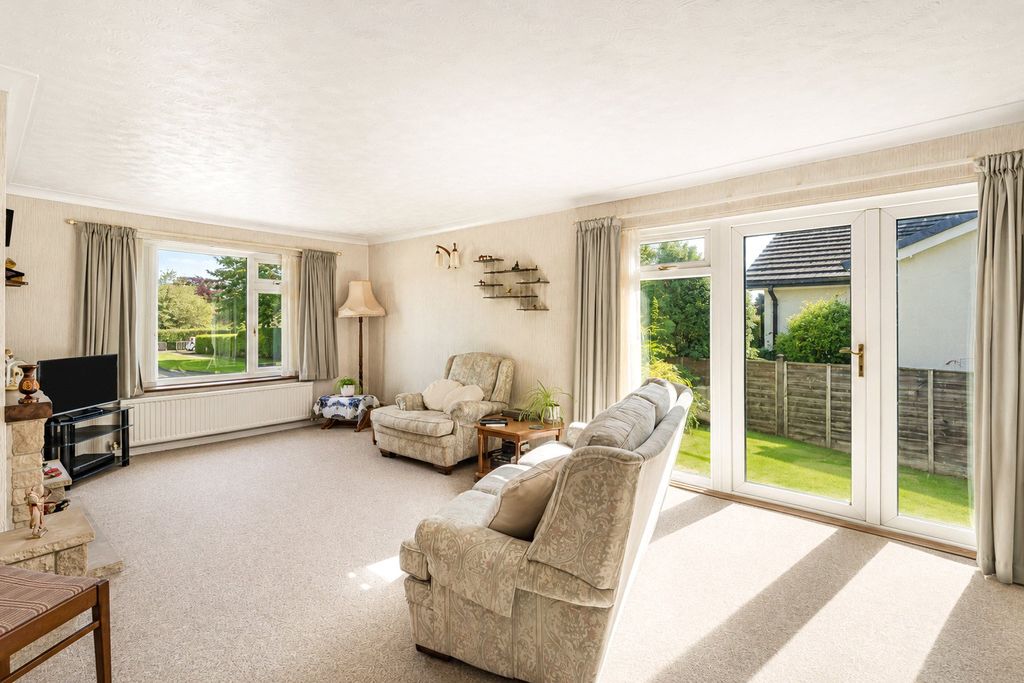 Property photo 3 of 10 Picture No. 06
