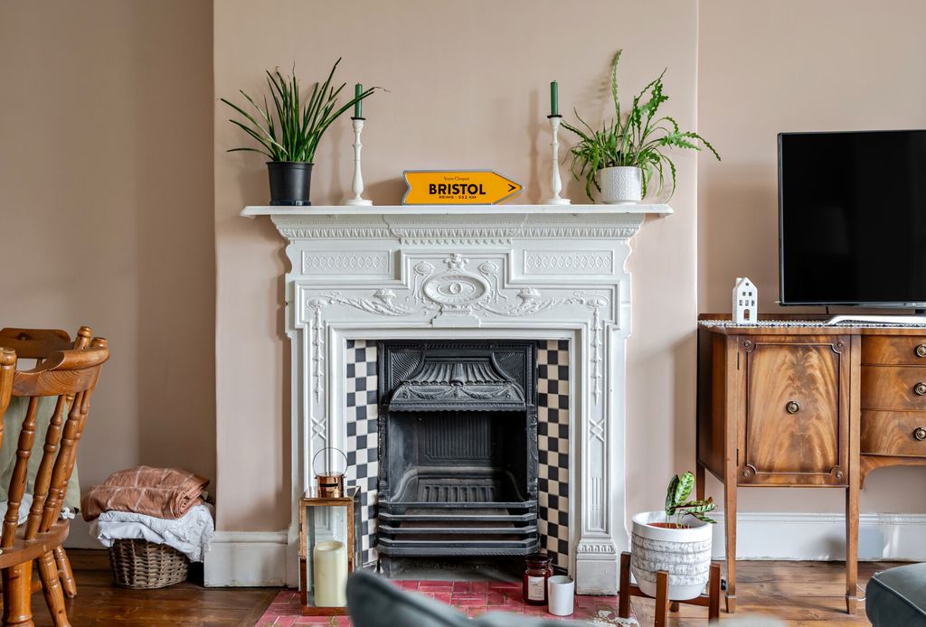 Property photo 2 of 16 1512920-6-6A9Ea44...