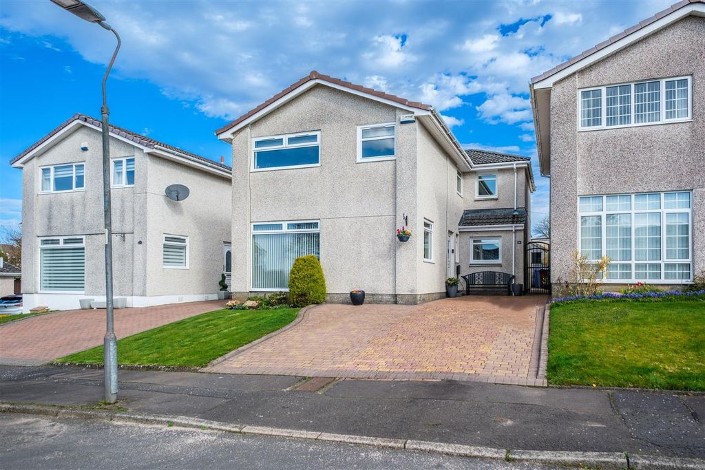 Property photo 1 of 31 Orchard Gardens.Jpg