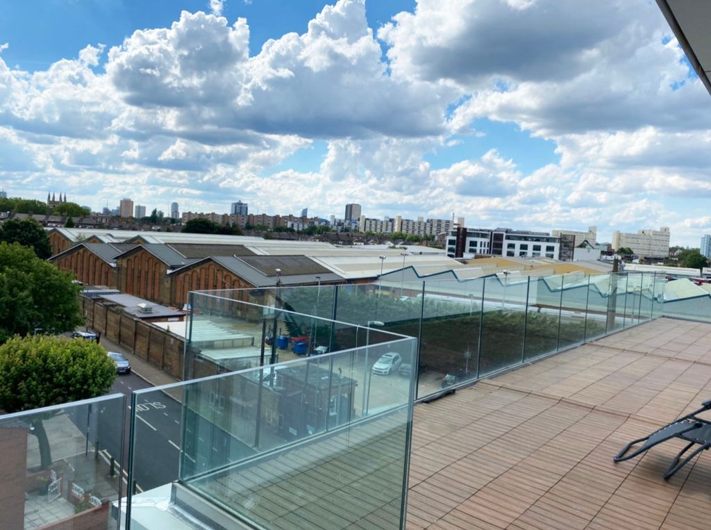 Property photo 3 of 8 Room A. En Suite + Rooftop