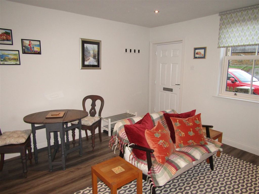 Property photo 3 of 12 Img_6105.Jpg
