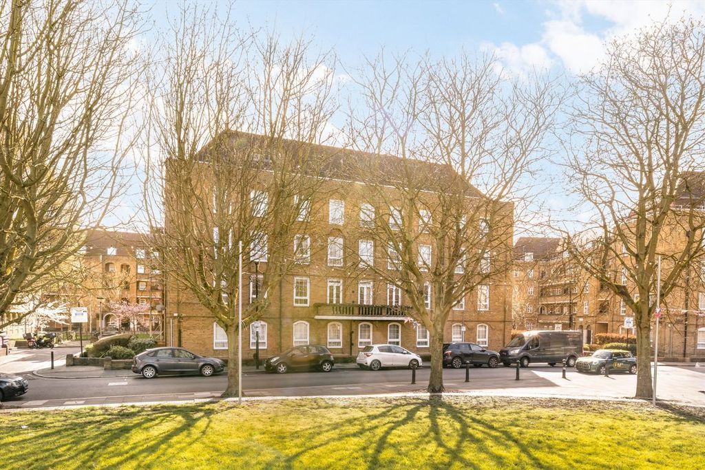 Property photo 1 of 5