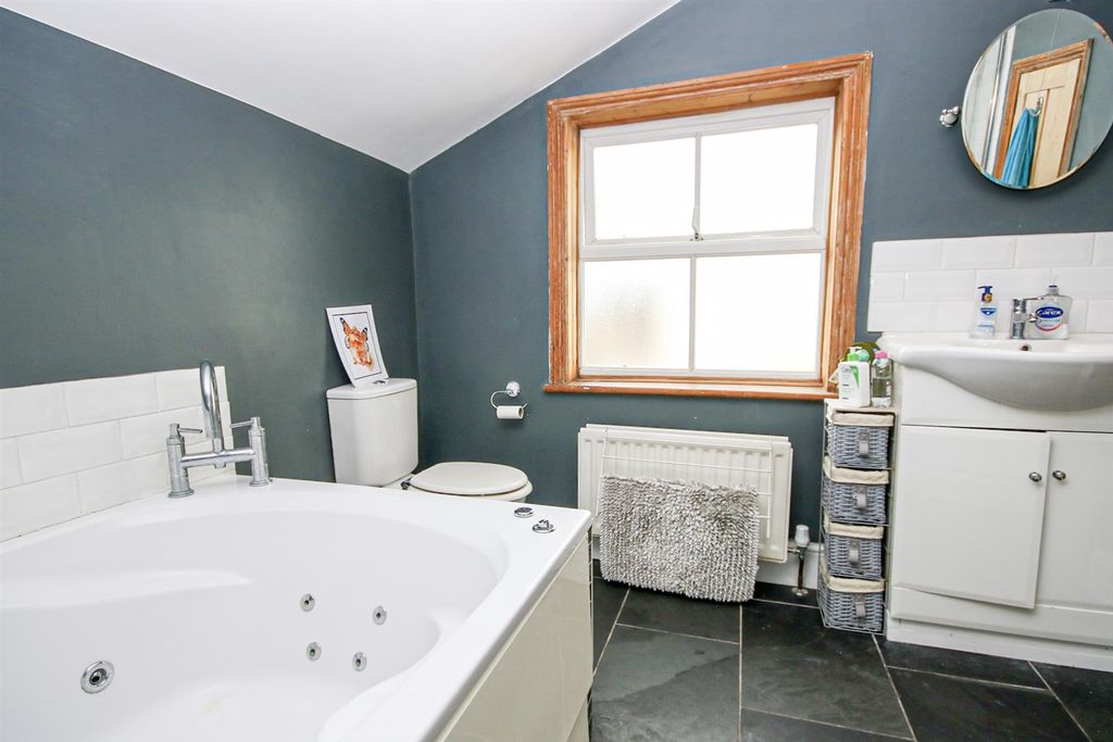 Property photo 3 of 18 15-Img_9583.Jpg