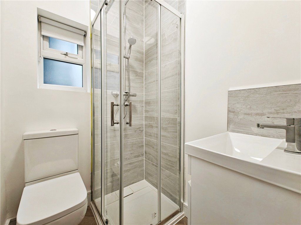 Property photo 2 of 6 Bathroom