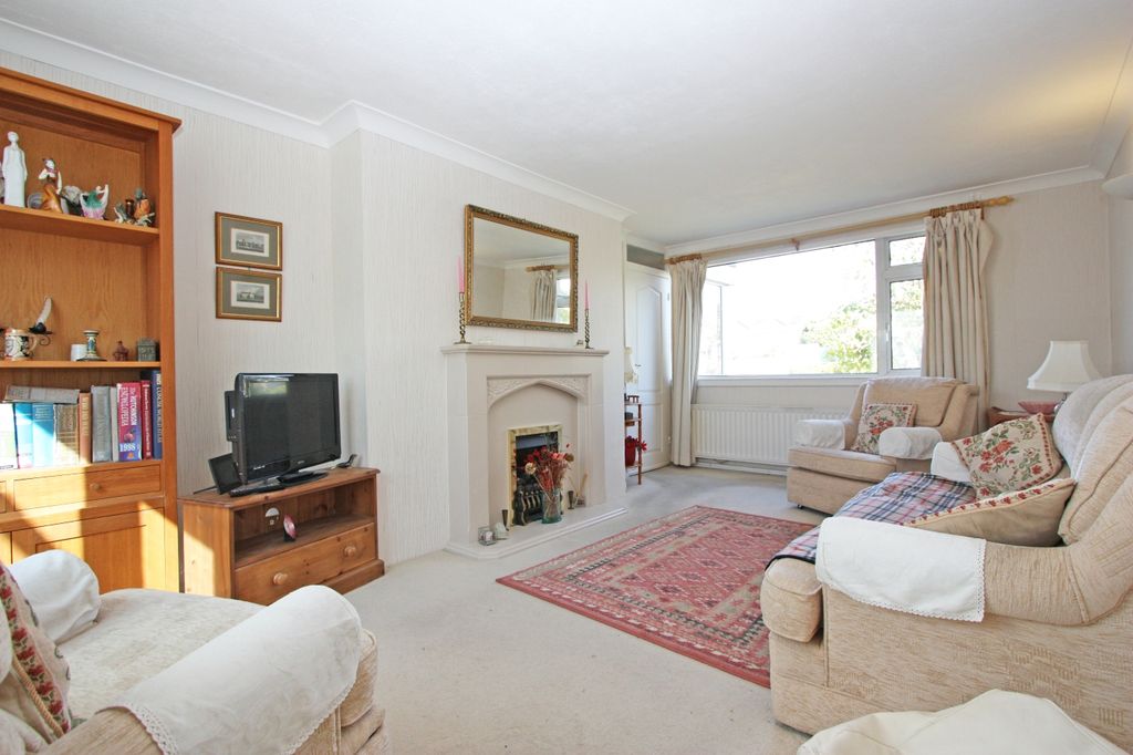 Property photo 2 of 16