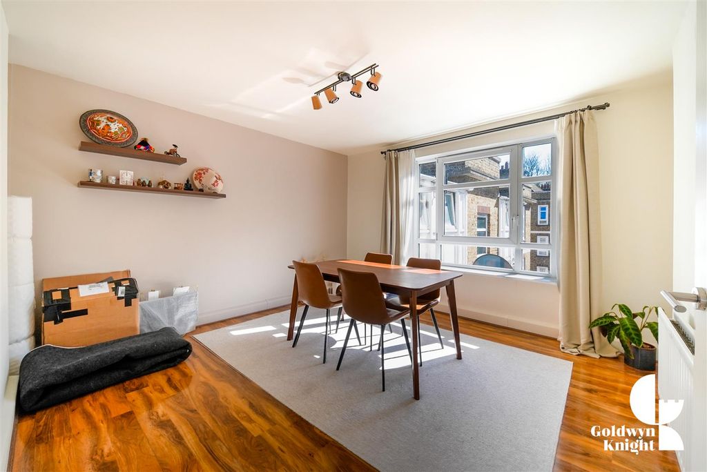 Property photo 2 of 9 Dsc04963-Hdr-2.Jpg