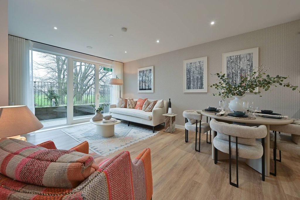 Property photo 1 of 38