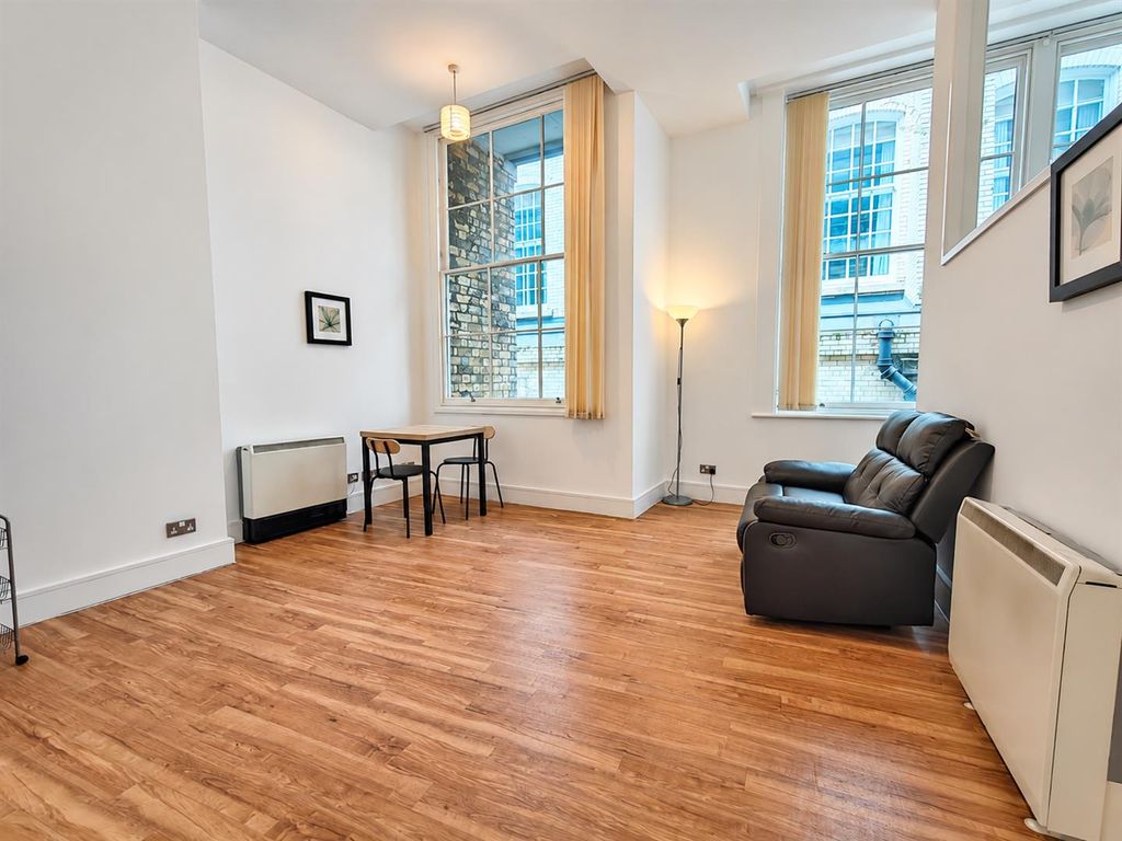 Property photo 1 of 8 Living/Dining