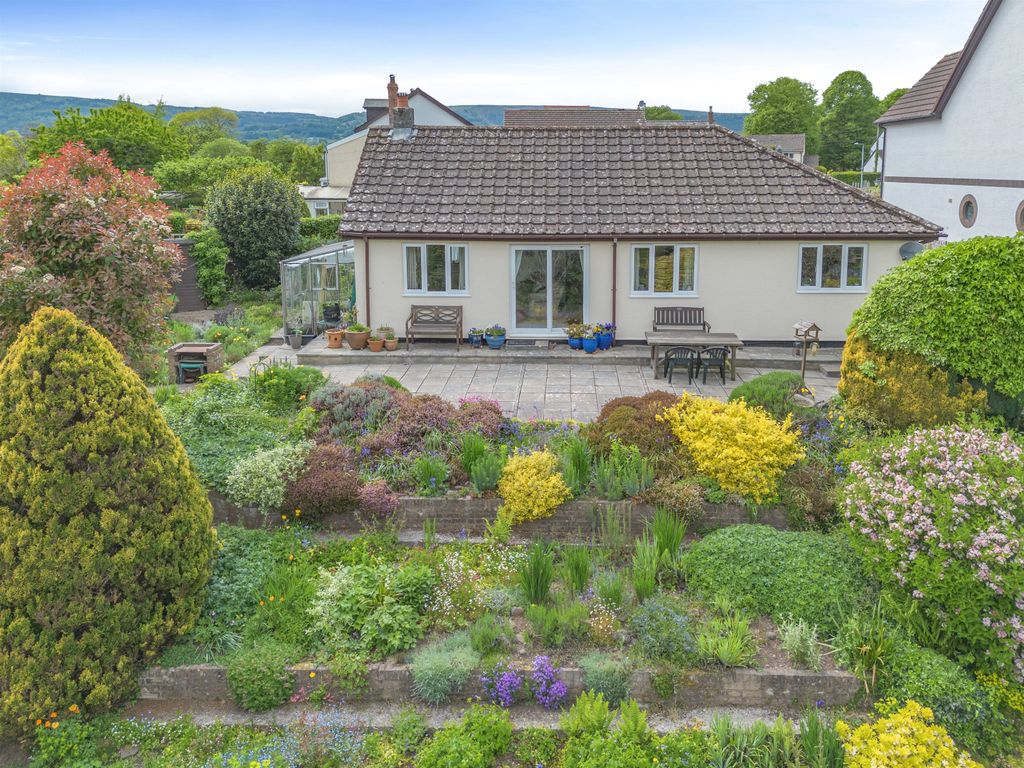 Property photo 1 of 36