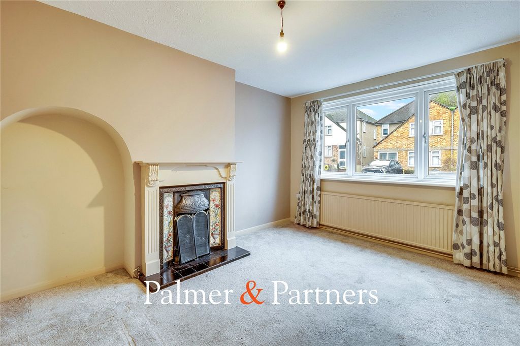 Property photo 2 of 22 Picture No. 01