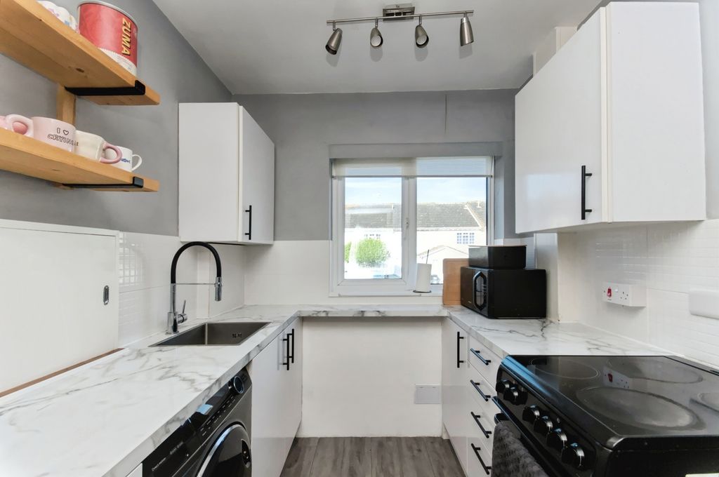Property photo 3 of 12 Pbox-Img.Jpg