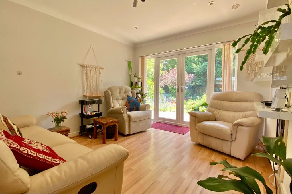 Property photo 2 of 22 Gallery