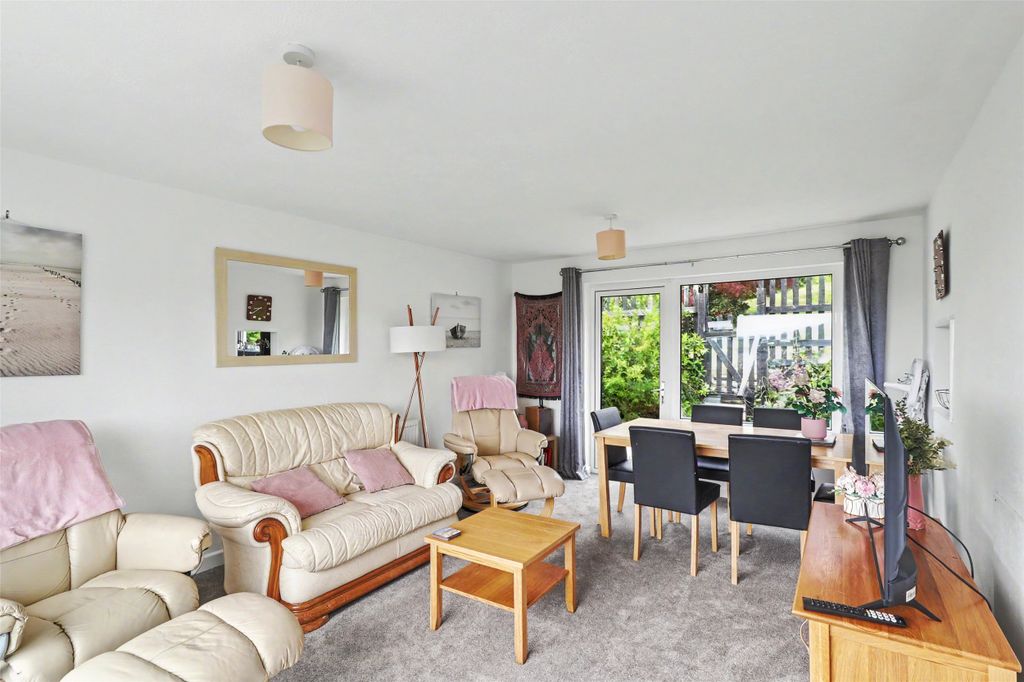 Property photo 2 of 12 2 - Picture No. 22