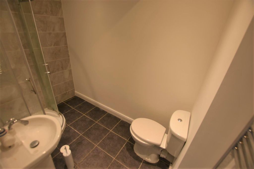 Property photo 1 of 6 Albion 13 6.Jpg