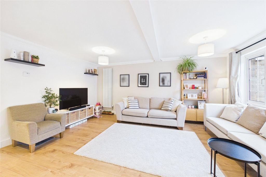 Property photo 3 of 12 Picture No. 19