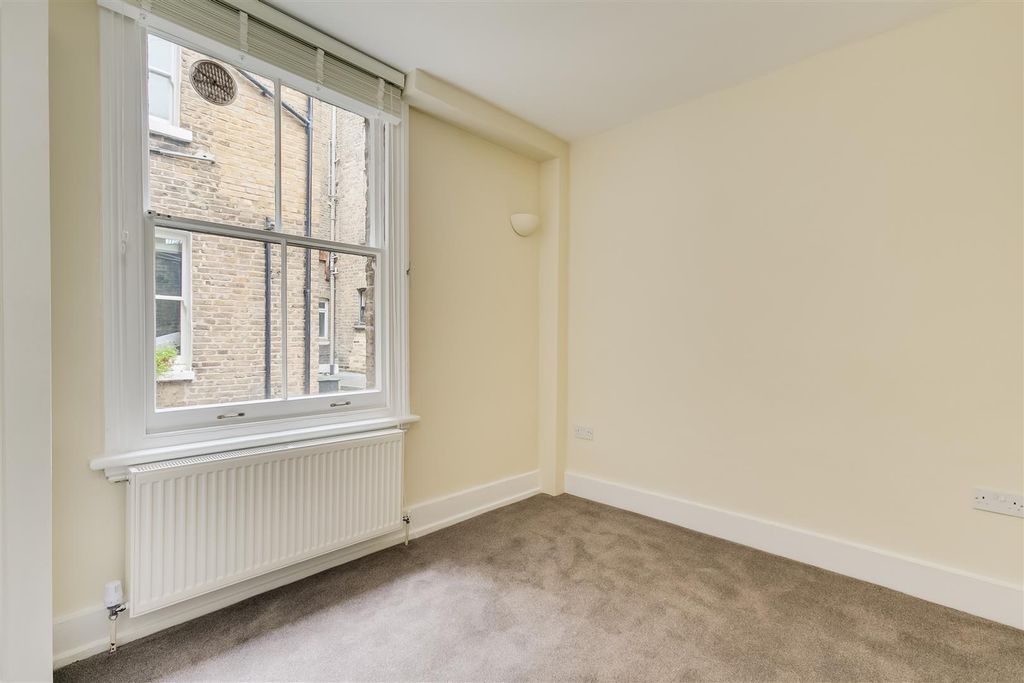 Property photo 3 of 6