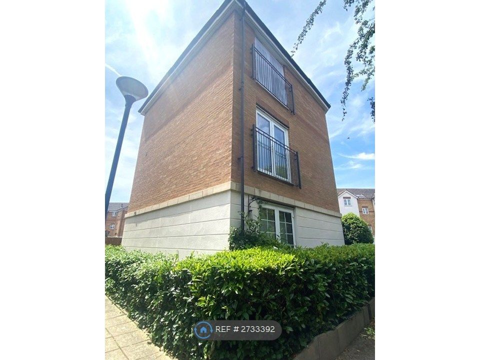 Property photo 2 of 24 Side Of Building