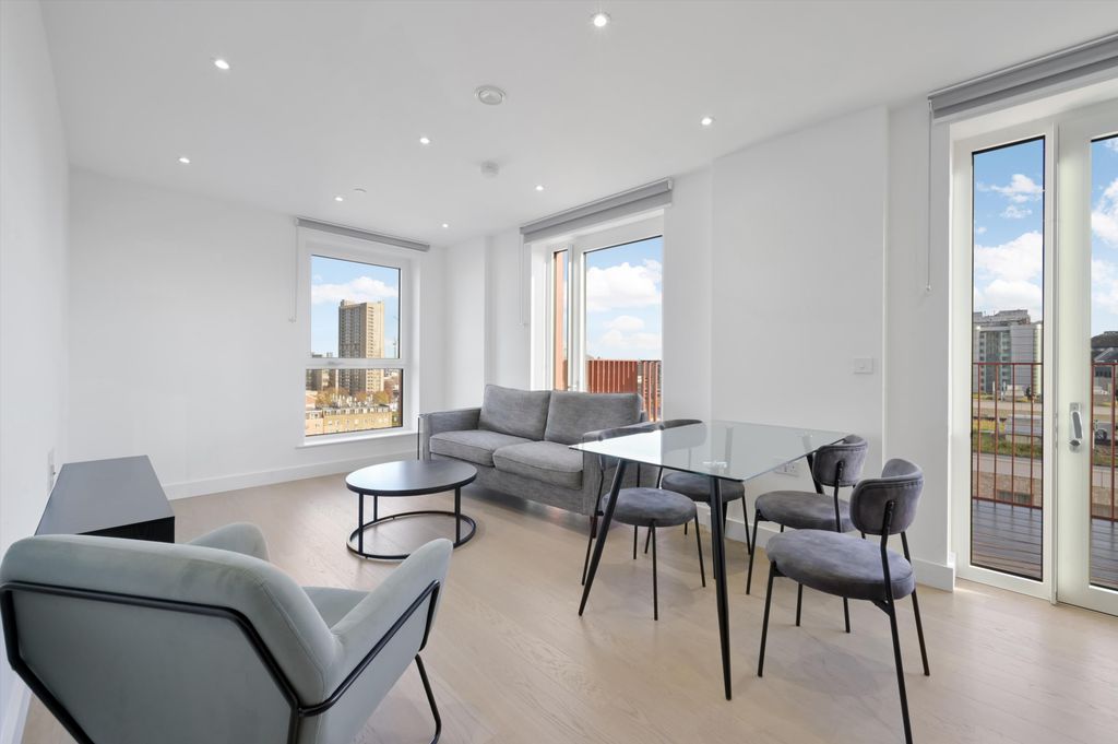 Property photo 1 of 12 Image