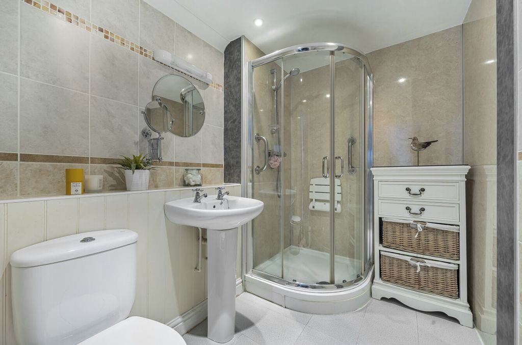 Additional image 9 of 2 bed flat for saleChyandour Cliff, Penzance, Cornwall TR18