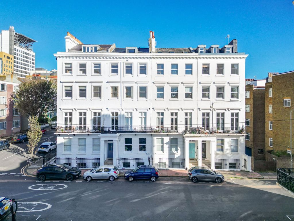 Property photo 1 of 26