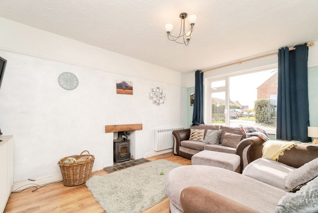 Property photo 2 of 30 Pbox-Img.Jpg