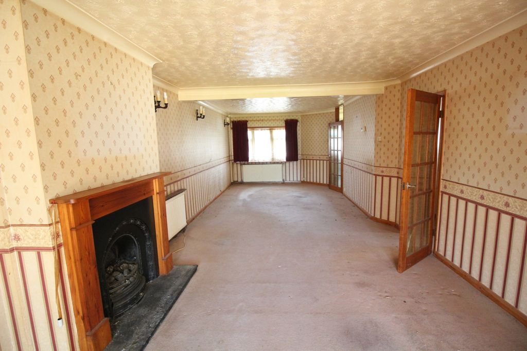 Property photo 2 of 21 Picture No. 38