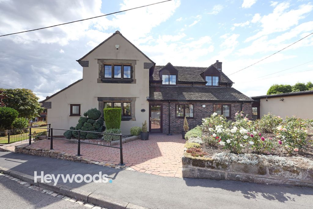 Property photo 1 of 81