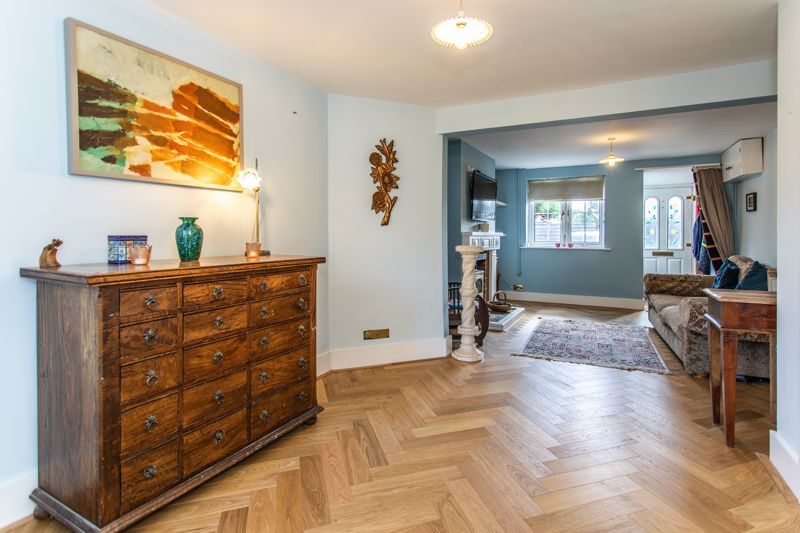 Property photo 3 of 15 Photo 9