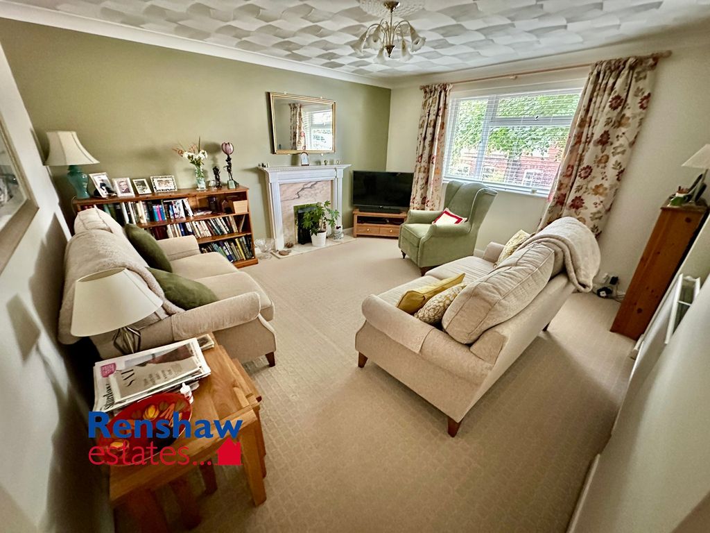 Property photo 2 of 19 L (1)