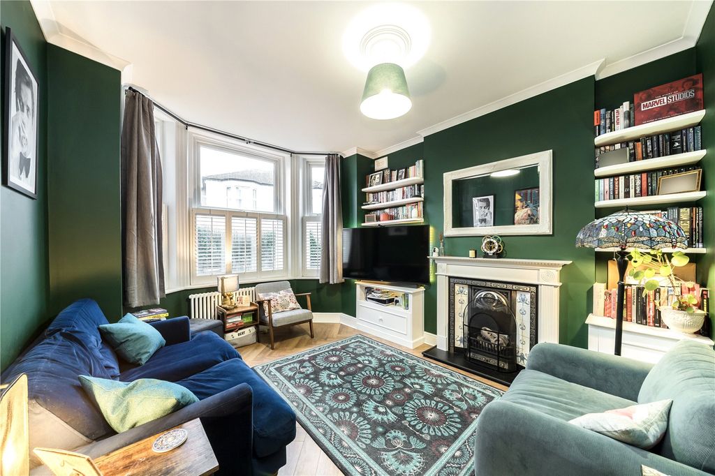 Property photo 2 of 8 Picture No. 10