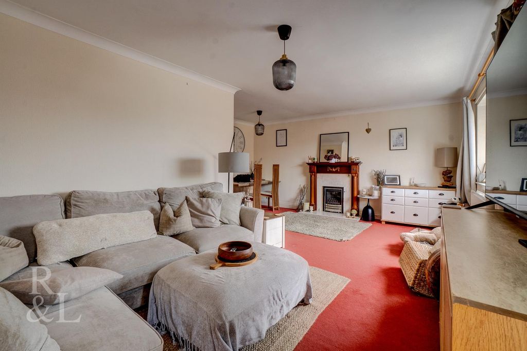 Property photo 3 of 17 B (1).Jpg