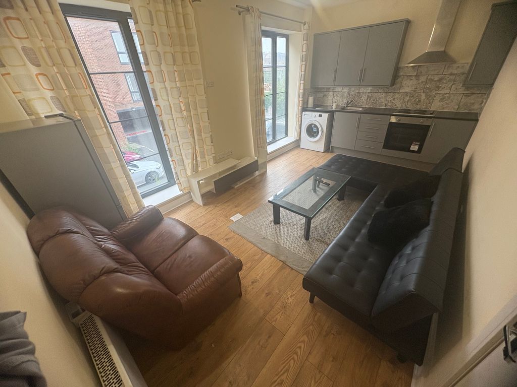 Property photo 1 of 5