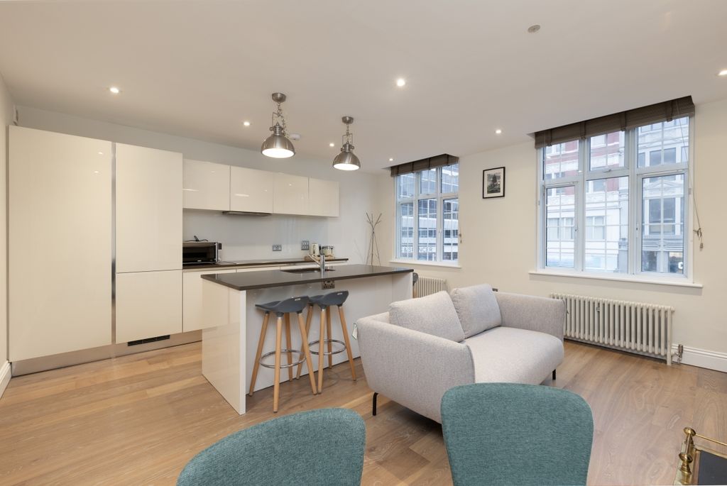 Property photo 1 of 7 Edgware Road 213A...