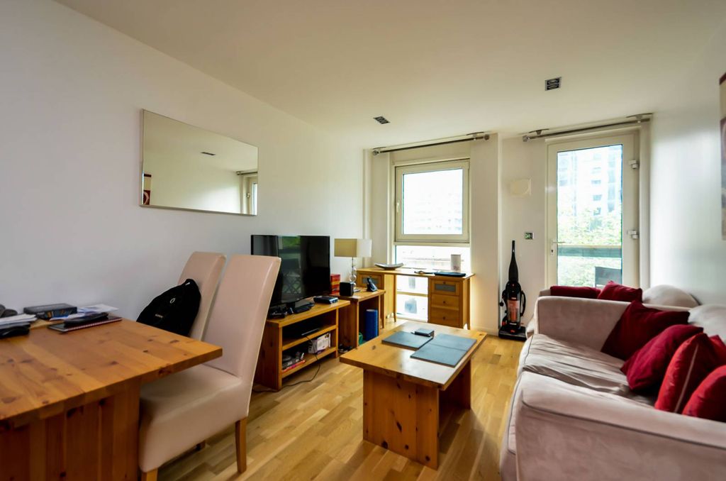 Property photo 2 of 6