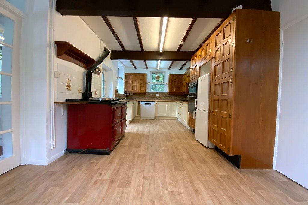Property photo 2 of 46