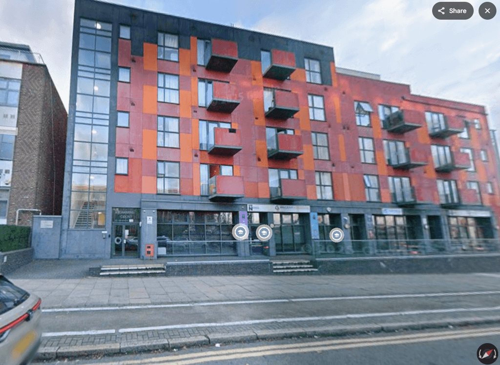 Property photo 1 of 18 One Bedroom Penthouse Flat In Rayners Lane, Harrow