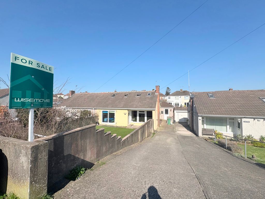 Property photo 1 of 33