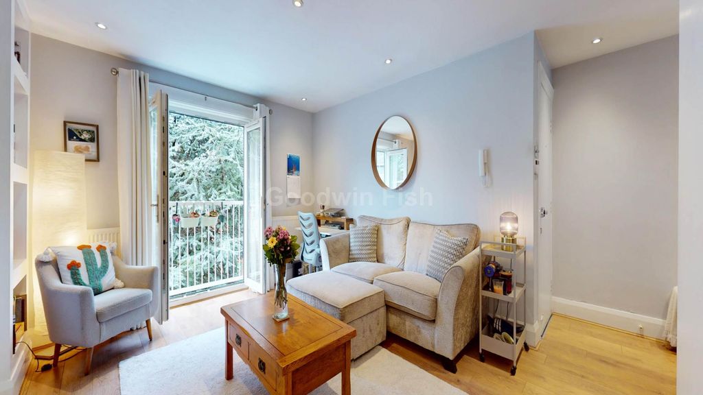 Property photo 3 of 12