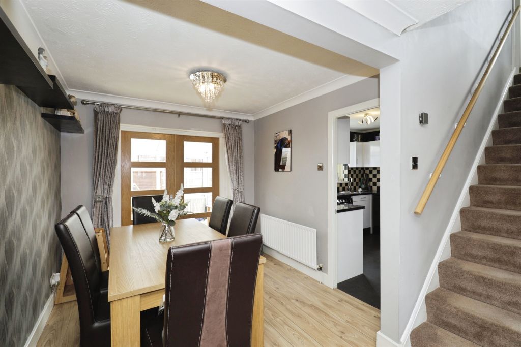 Property photo 3 of 14