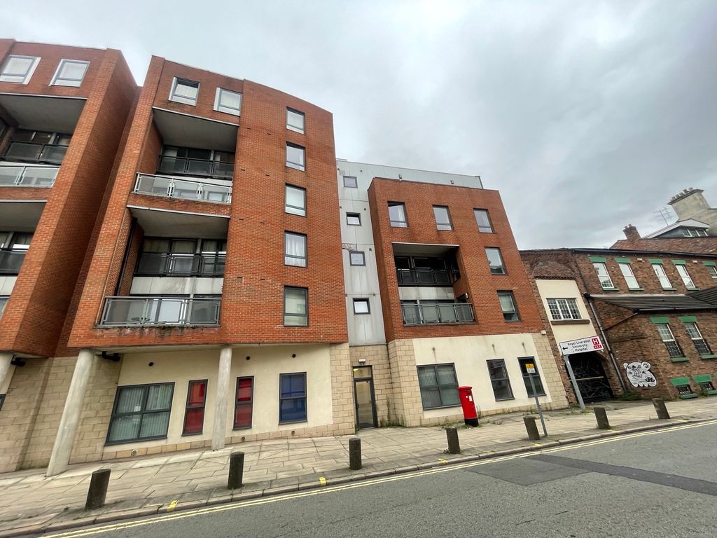 Property photo 2 of 8