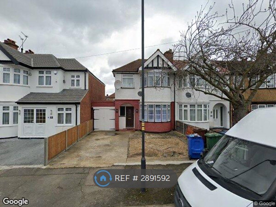 Property photo 2 of 34