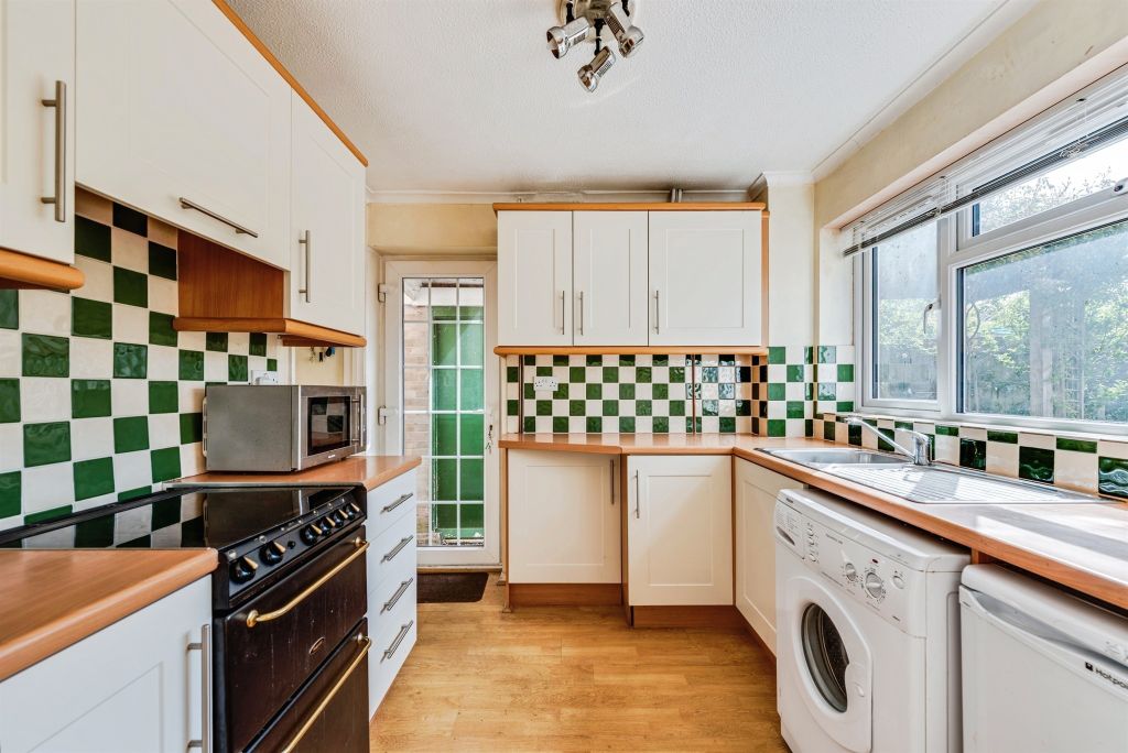 Property photo 3 of 18