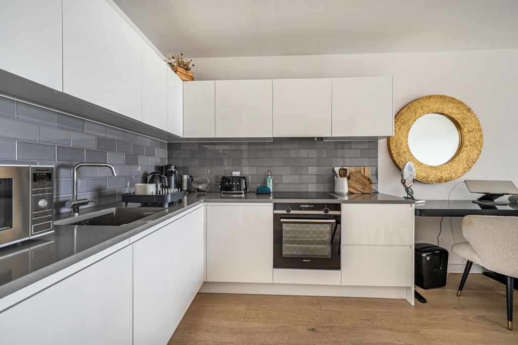 Property photo 1 of 22 1333375-11-6890E4...